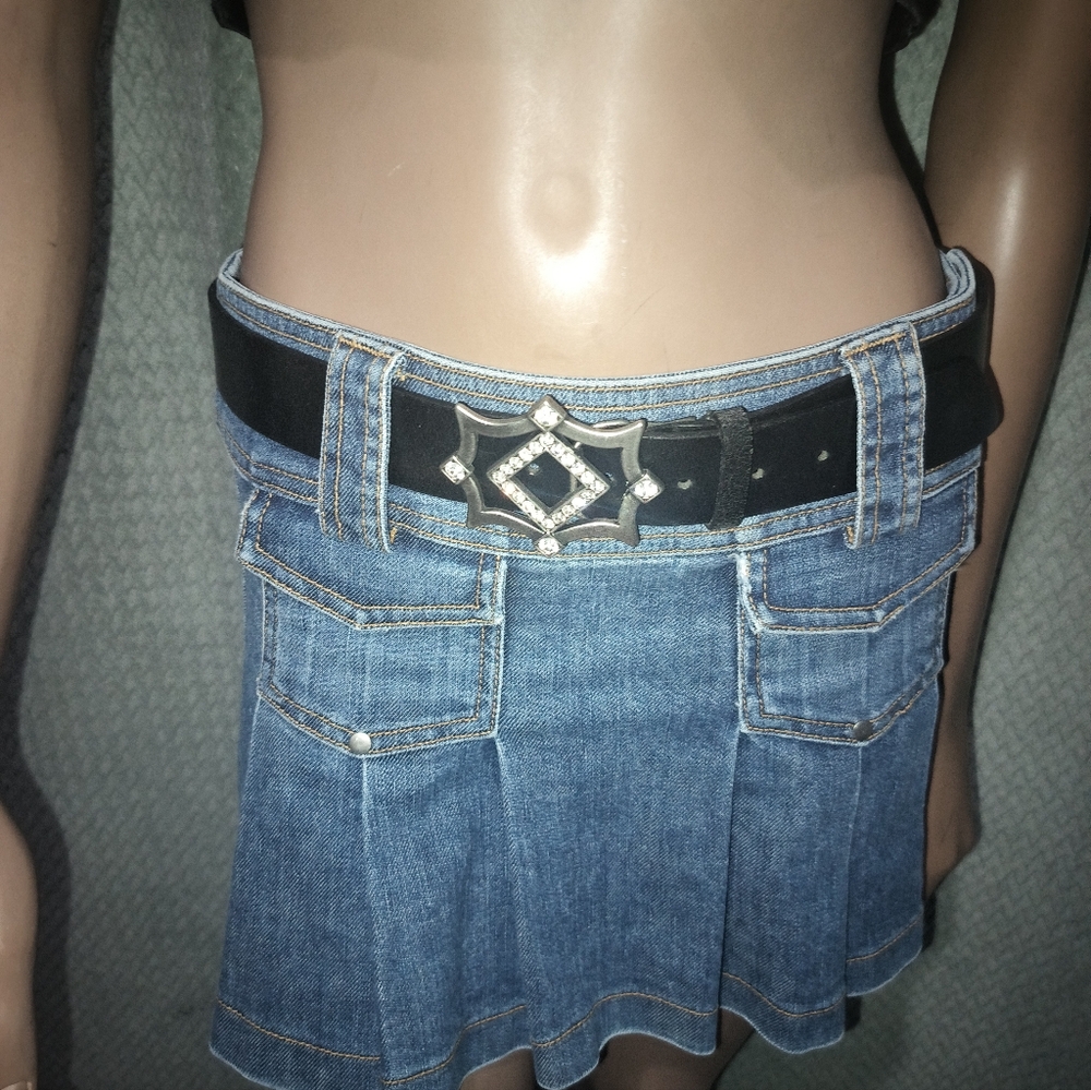 Express Black Leather Belt Sz. M Gunmetal Stones. Ex Condition